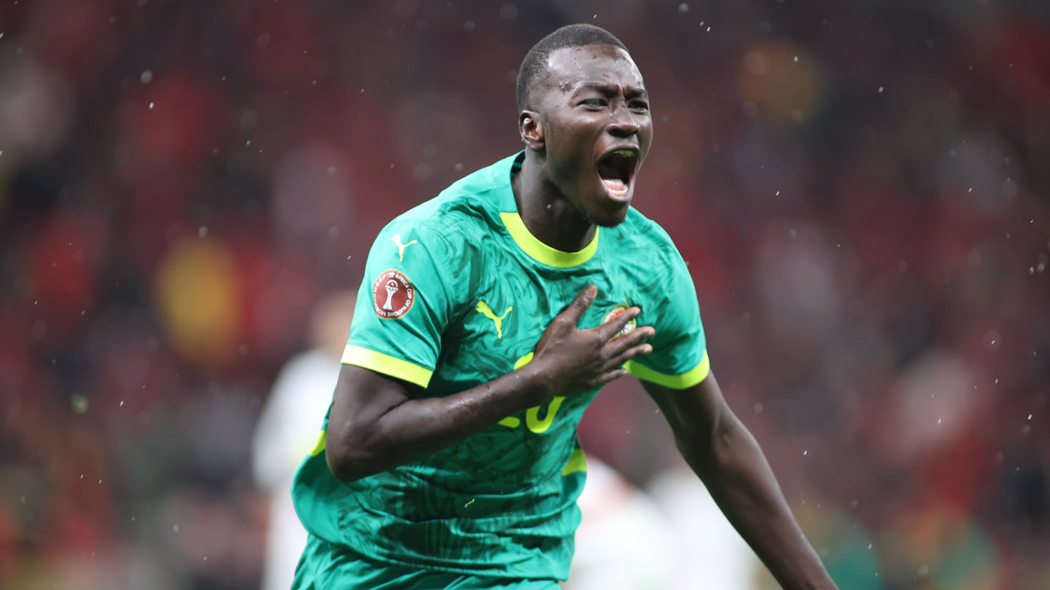 Pape gueye défend son titre de champion d&rsquo;afrique malgré la caf