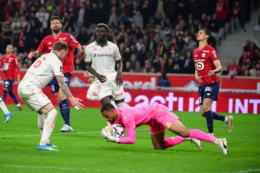 YeHvAnN dIoUf titulaire à Lille malgré sa hiérarchie actuelle à Nice