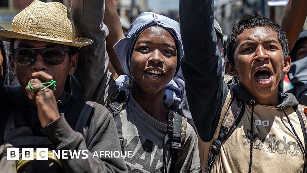 Bilan politique africain : entre aspirations démocratiques et montées de l&rsquo;autoritarisme