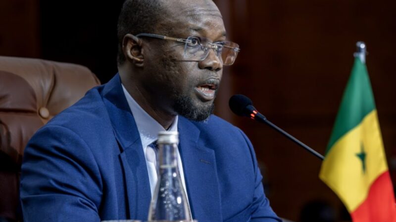 Faye destitue sonko du poste de premier ministre au Sénégal