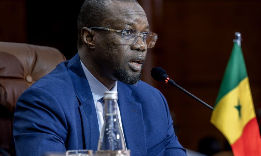 Faye destitue sonko du poste de premier ministre au Sénégal
