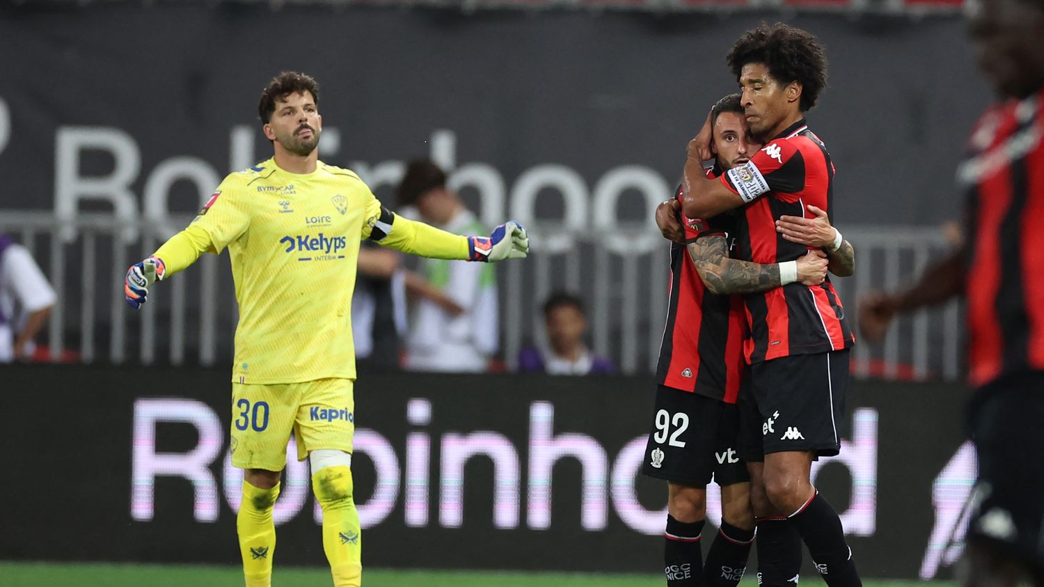 Nice assure son maintien en Ligue 1 après sa victoire contre Saint-Etienne en barrage