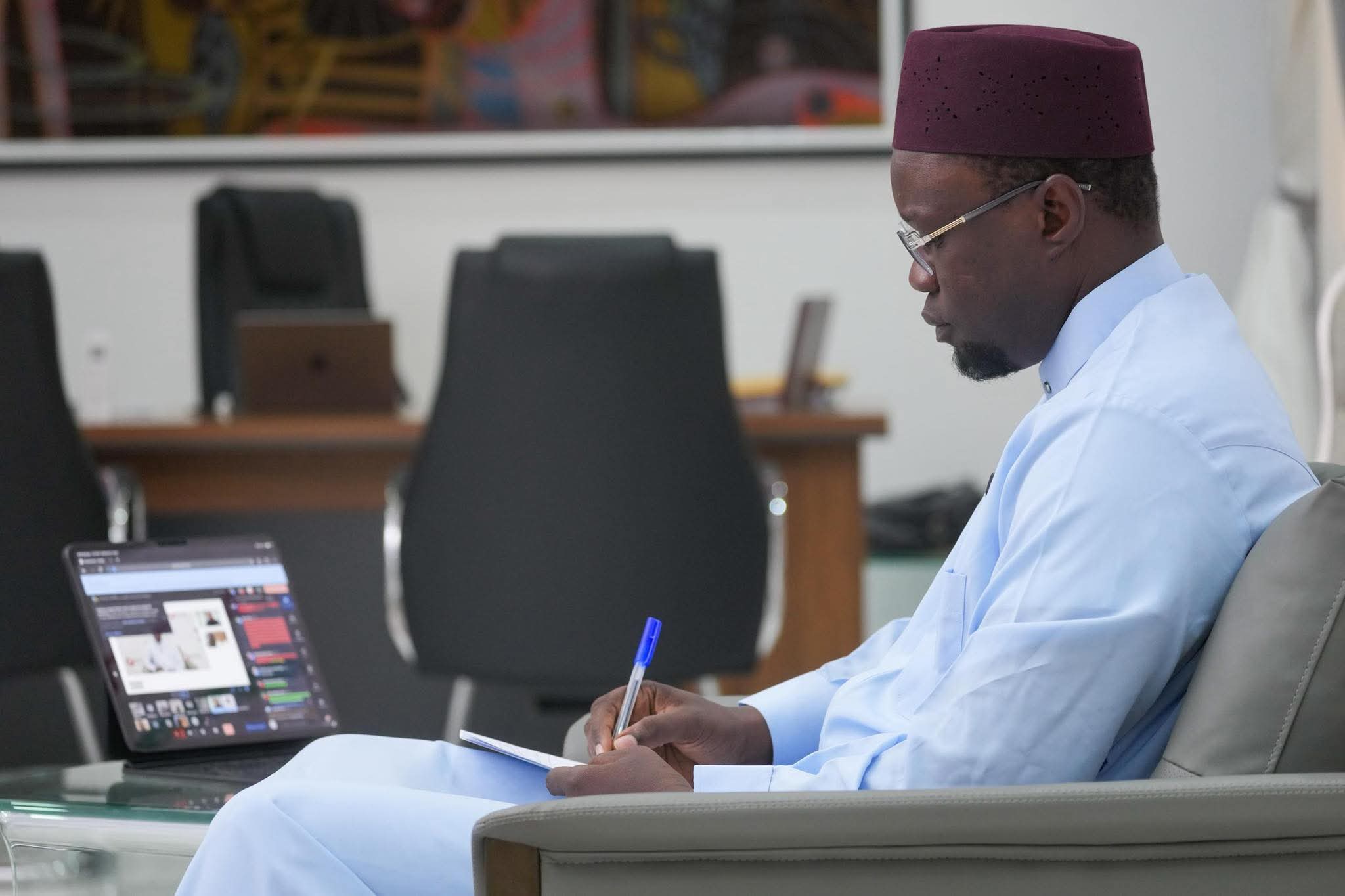 Ousmane Sonko réunit son équipe à Dakar : que prépare le leader de Pastef ?