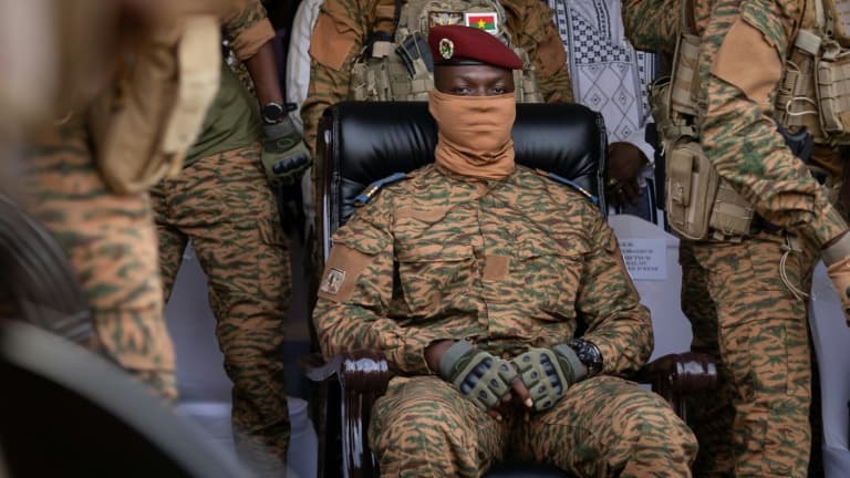 Chef junte Burkina Faso rejette démocratie peuple doit oublier