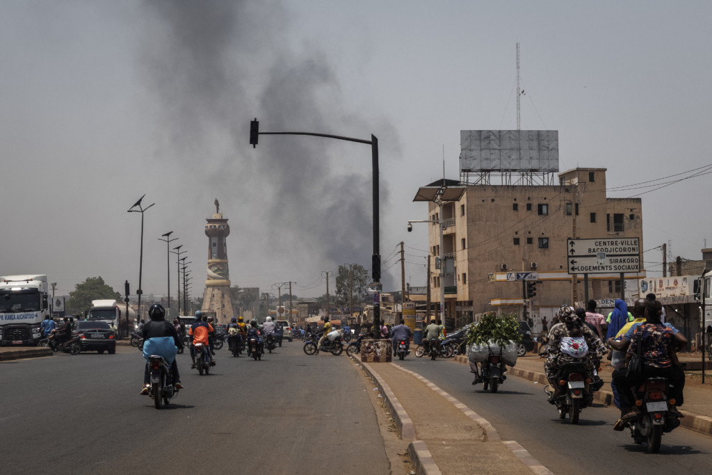 Blocus de Bamako : le GSIM face à ses obligations humanitaires