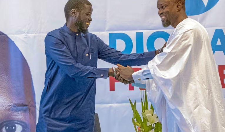 Bassirou diomaye faye écarte ousmane sonko : quelles conséquences pour le Sénégal ?