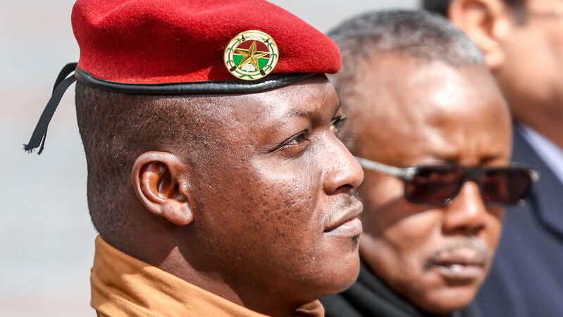 Escalade de la violence au Burkina Faso : des centaines de victimes et un silence étatique préoccupant
