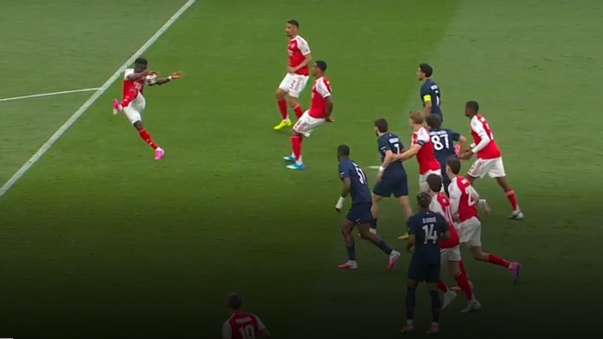 Hand de Saka en finale : le PSG rate-t-il un penalty contre Arsenal ?