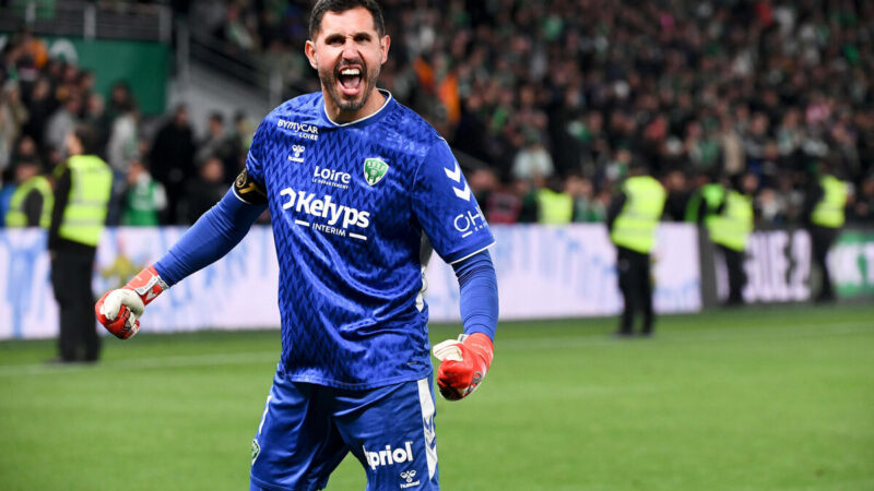 Saint-Étienne s&rsquo;offre le barrage de ligue 1 après un exploit en tirs au but face au rodez