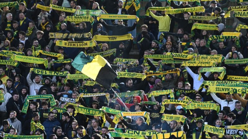 Match nantes toulouse interrompu invasion pelouse fans nantais