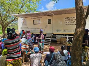 Lutte contre le cancer du col de l&rsquo;utérus : le modèle de proximité du Burkina Faso