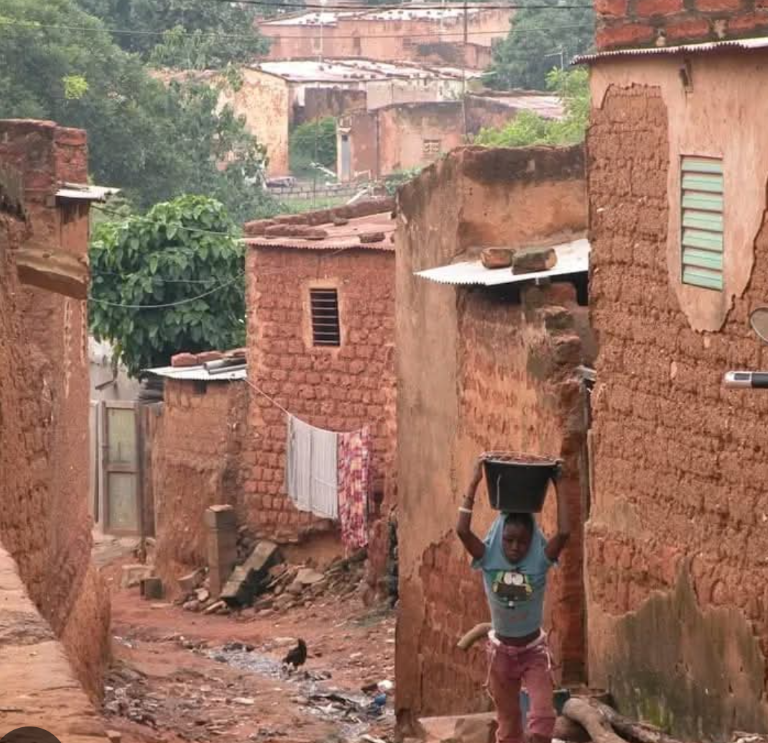 Sourou : trois villages vidés, l&rsquo;urgence humanitaire face à la terreur du JNIM