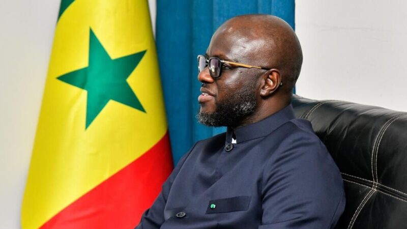 Crise politique au Sénégal : le président de l&rsquo;assemblée nationale quitte ses fonctions après le renvoi d&rsquo;ousmane sonko