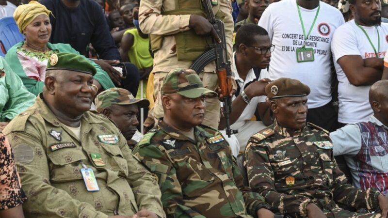 Niger : crise post-coup d&rsquo;état et répression des droits fondamentaux