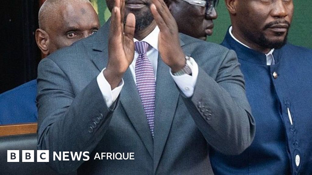 Ousmane Sonko : un parcours fulgurant au sommet du pouvoir