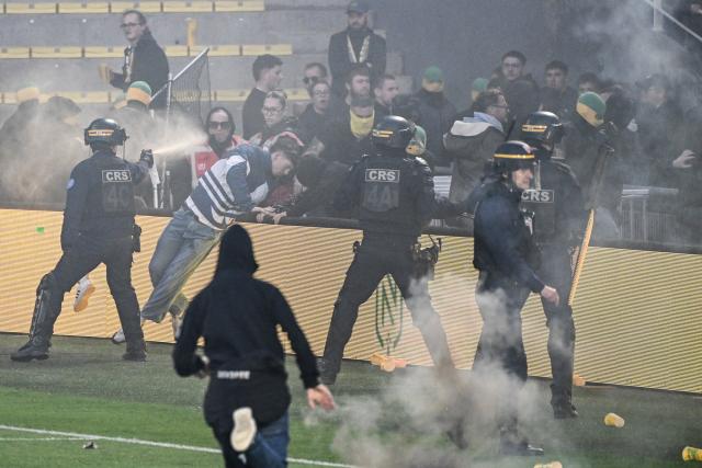 Match nantes toulouse interrompu définitivement après invasion de terrain