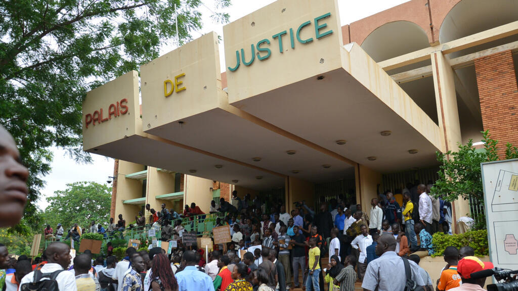 Lutte contre la corruption au Burkina Faso : des magistrats et douaniers dans le viseur de la junte