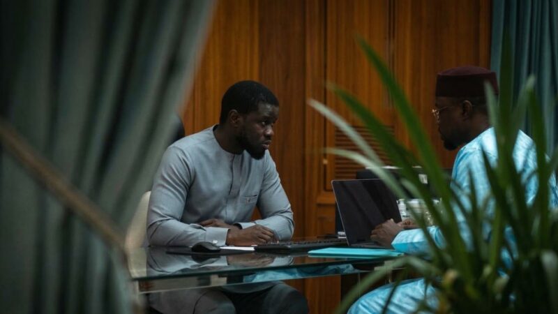 Faye destitue sonko et son gouvernement au Sénégal : quelles conséquences ?