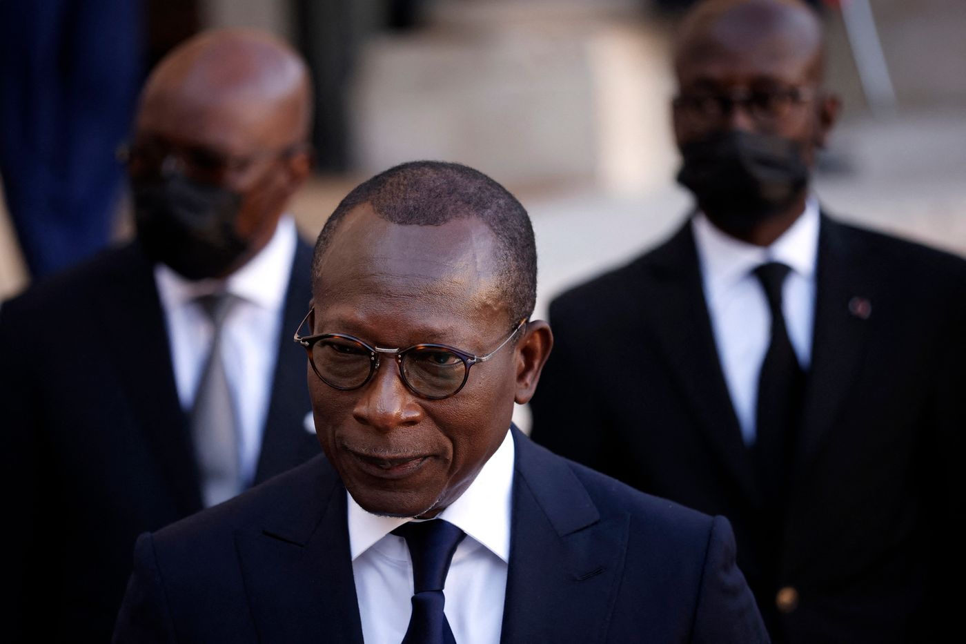 Tentative de coup d&rsquo;État au Bénin : le pouvoir assure maîtriser la situation