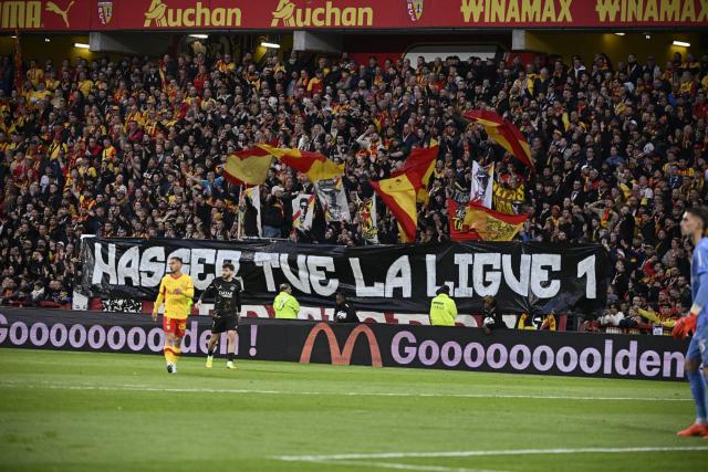 Colère des supporters de Lens contre Nasser Al-Khelaïfi en Ligue 1