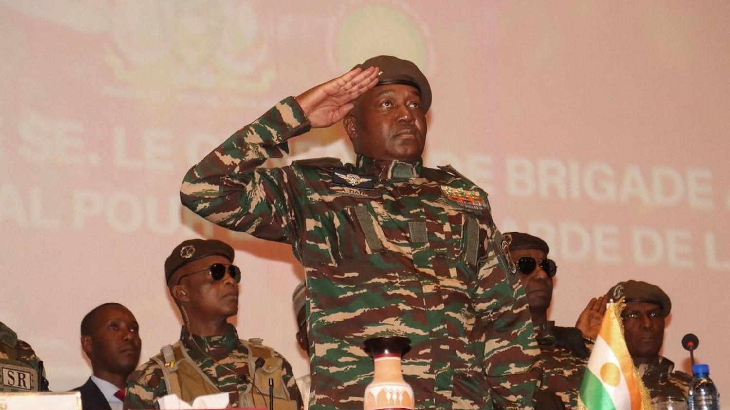 Le Niger durcit sa position et suspend une dizaine de médias français
