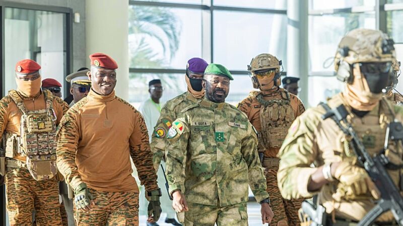 Alliance du Sahel : frappes aériennes communes au Mali contre les groupes jihadistes