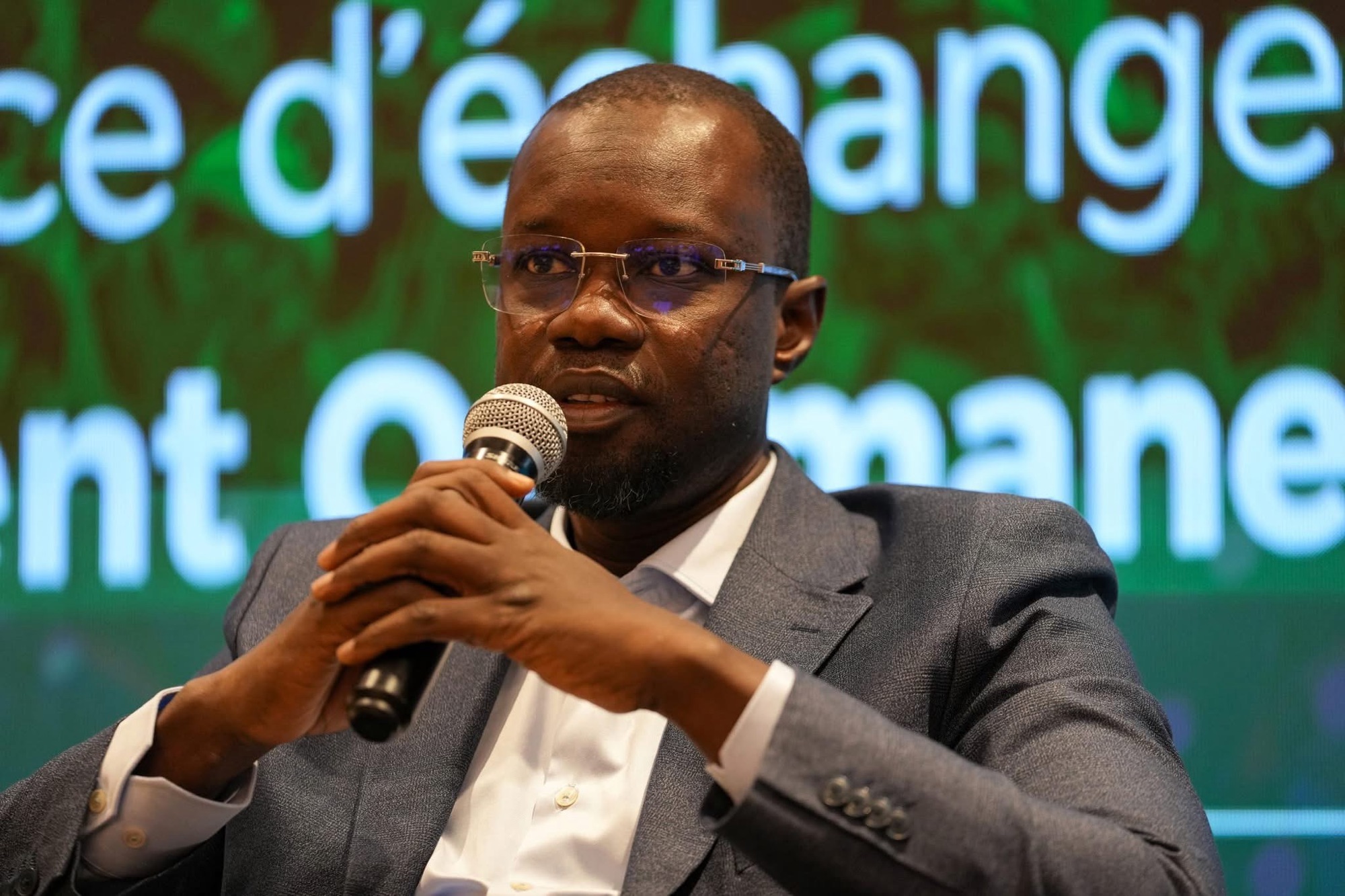 Ousmane Sonko dément une réunion politique fictive à son domicile