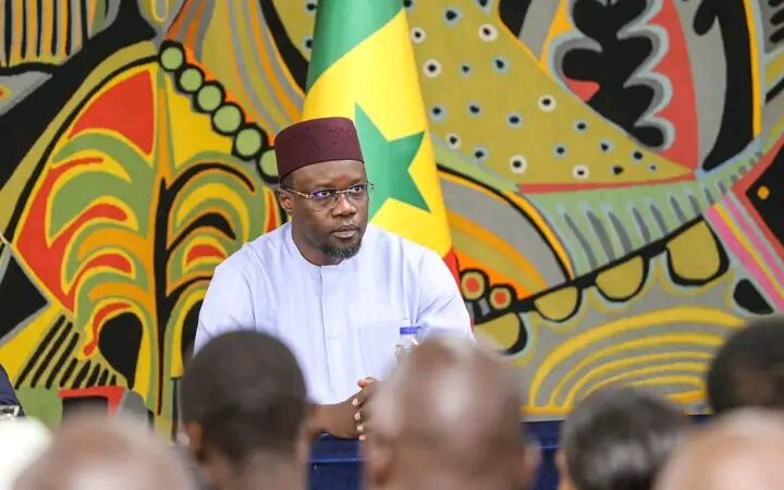 Sonko critique publiquement Diomaye Faye sur les fonds politiques au Sénégal
