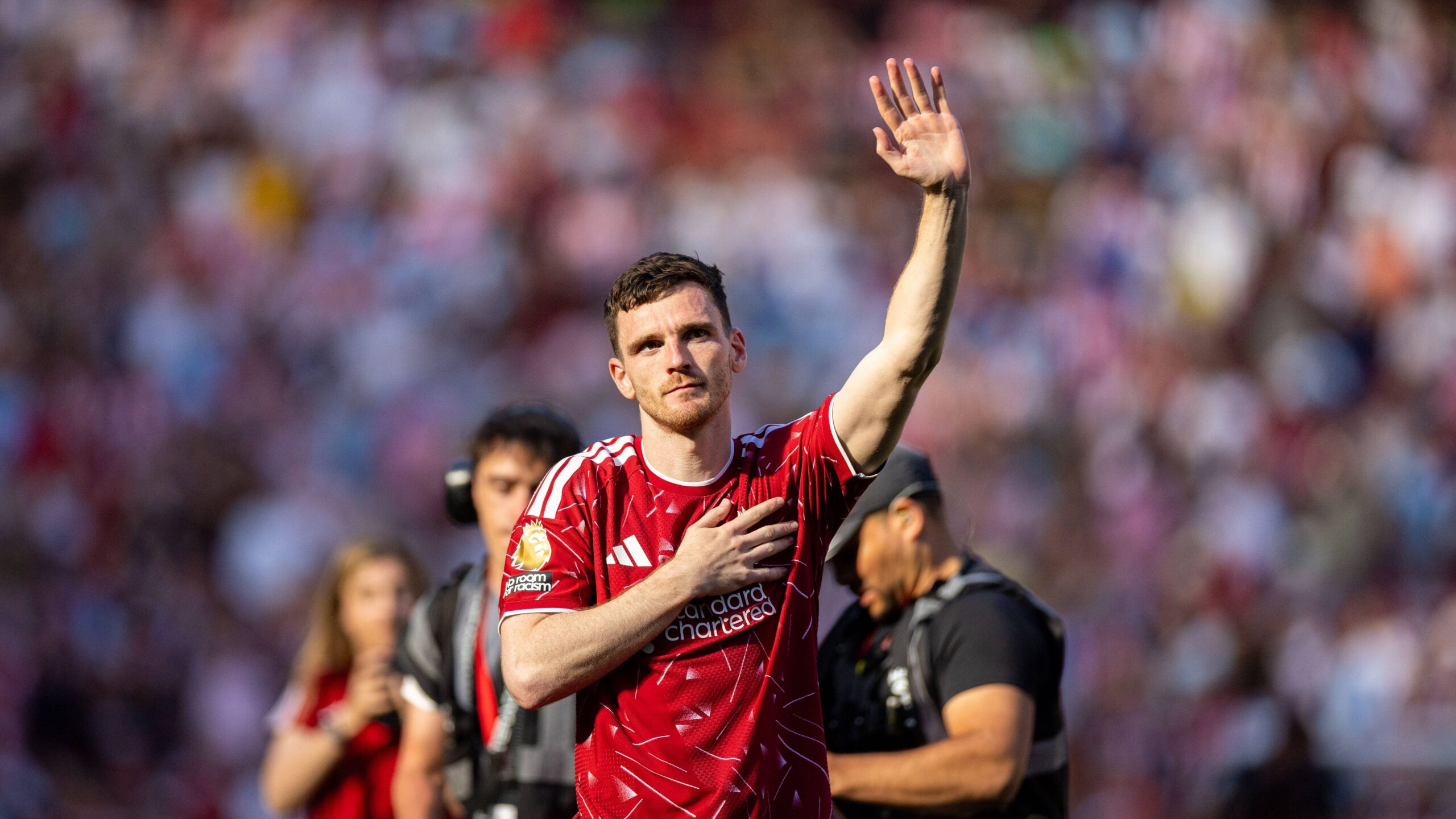 Andrew robertson rejoint les spurs : le mercato qui fait trembler la premier league