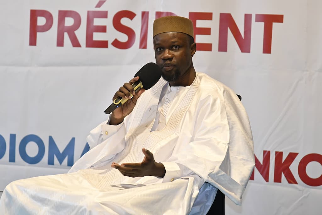 Ousmane Sonko, Premier ministre du Sénégal, s'exprime lors d'une séance parlementaire sur l'homosexualité.