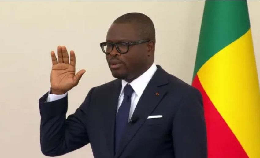 Romuald Wadagni prêtant serment comme nouveau président du Bénin