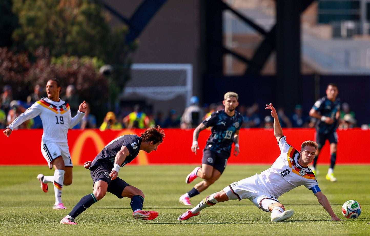 Déroute historique de la mannschaft face au Paraguay
