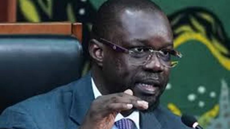 Sonko presse Diomaye Faye de promulguer la révision constitutionnelle