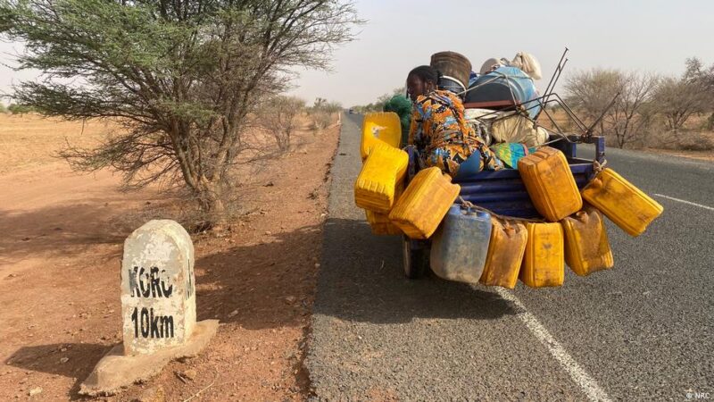 Fuite des violences : des Burkinabè trouvent refuge à Koro au Mali
