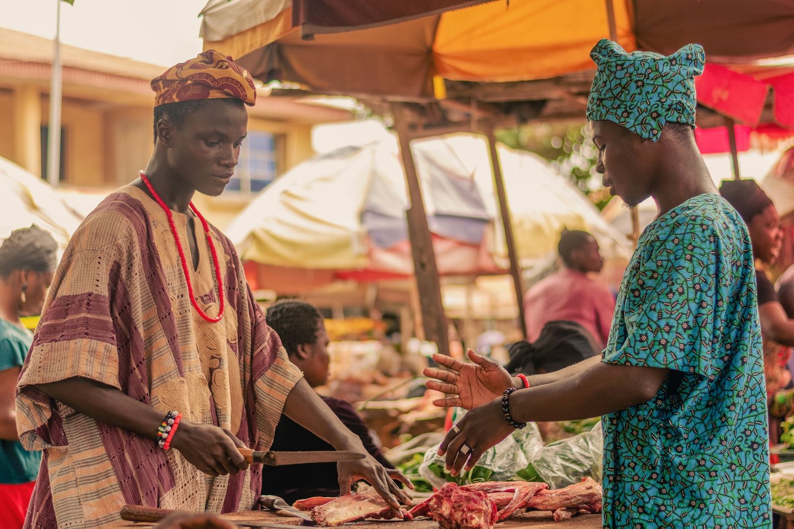 Libreville modernise la collecte des taxes au marché Mont-Bouët via le mobile money