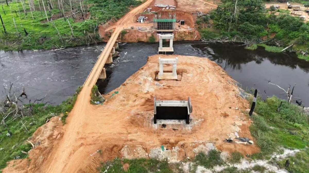 Avancée majeure sur le pont du Dja : le désenclavement du Sud Cameroun en bonne voie
