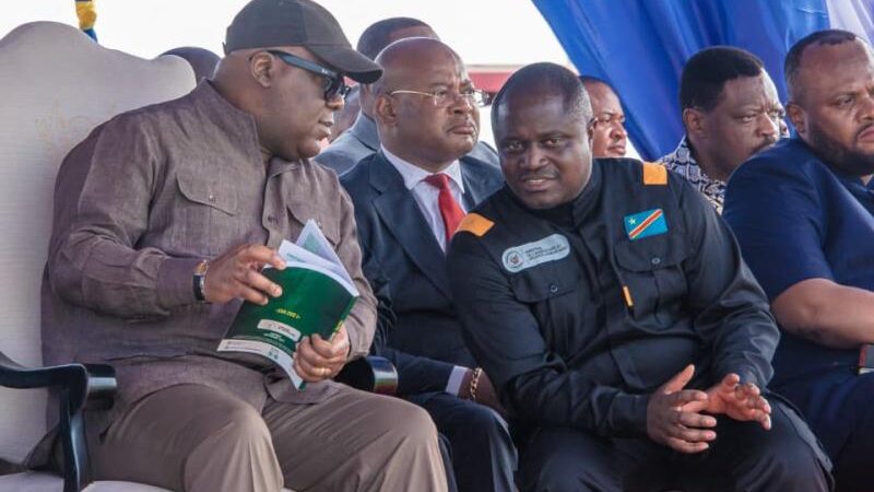 Dérive autoritaire en RDC : le pouvoir de Félix Tshisekedi comparé à une monarchie absolue