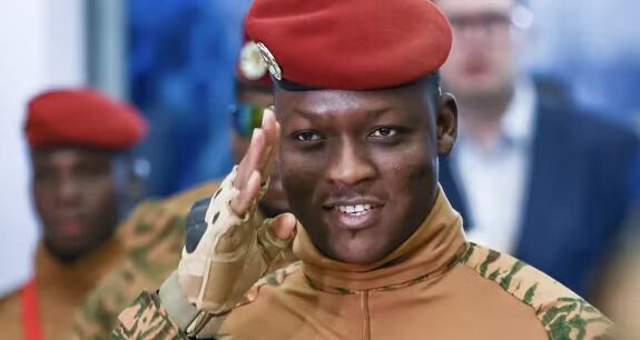 Burkina Faso : un plan de 6 200 milliards fCFA pour électrifier 18 millions de citoyens d&rsquo;ici 2030