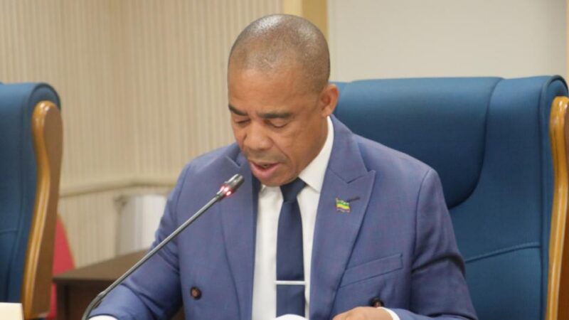 Gabon : une loi pour imposer des représentants locaux aux réseaux sociaux