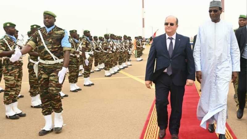 Le premier ministre algérien achève sa visite d&rsquo;état au Niger
