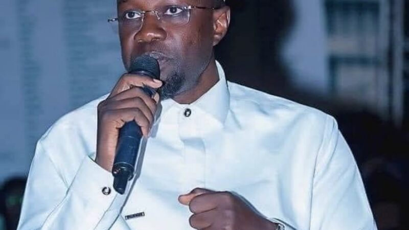Sonko dénonce le manque de dialogue avec le président sénégalais