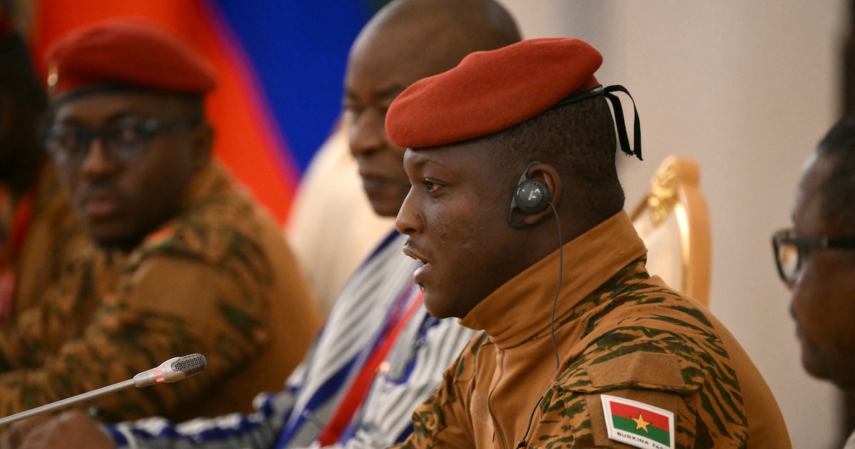 Le Burkina Faso coupe ses liens diplomatiques avec Paris, la France riposte