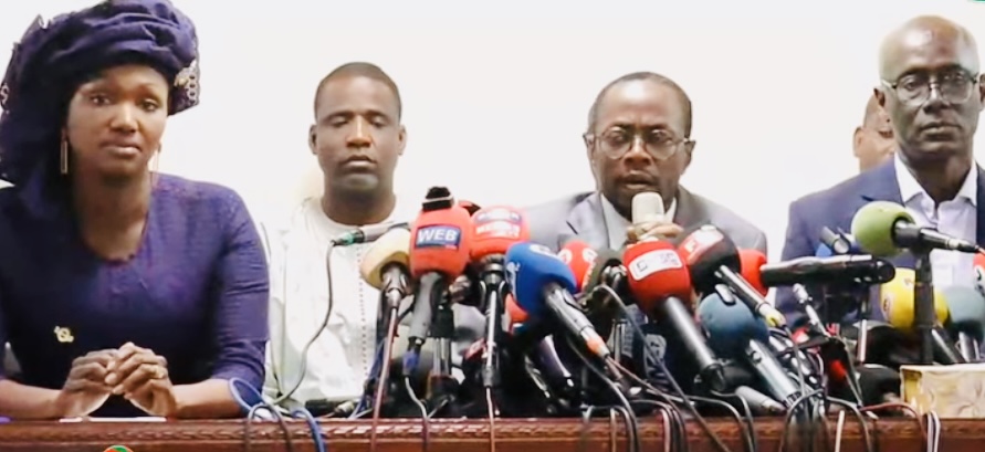 Crise politique au Sénégal : le conseil constitutionnel saisi contre la réintégration de ousmane sonko