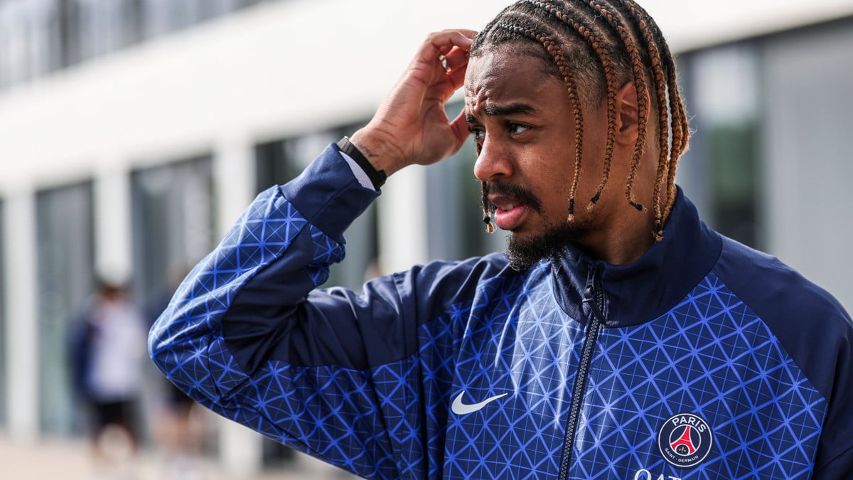 Mercato: le PSG impose une condition pour le départ de Bradley Barcola