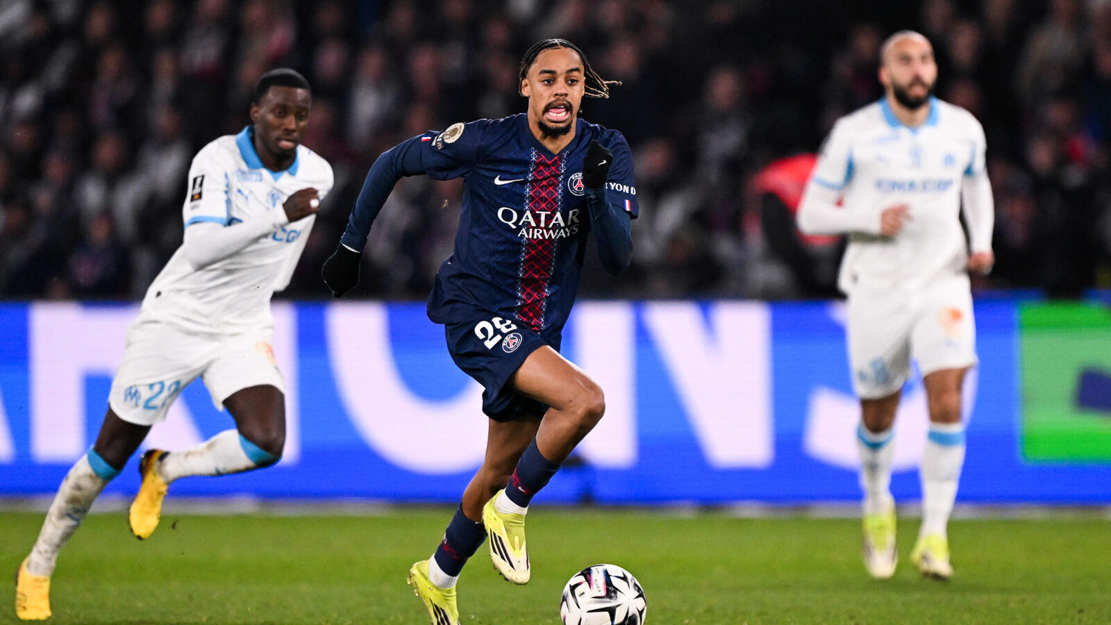 Calendrier Ligue 1 2026-2027 : PSG et Paris FC démarrent fort avec Rennes et Troyes, les chocs OM programmés