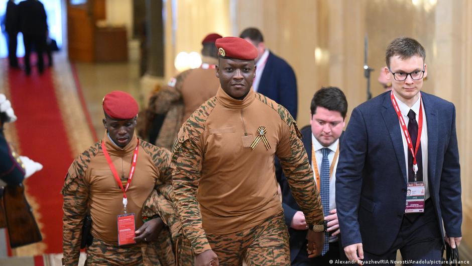 Révolution burkinabè sous Ibrahim Traoré : entre idéaux sankaristes et réalités politiques