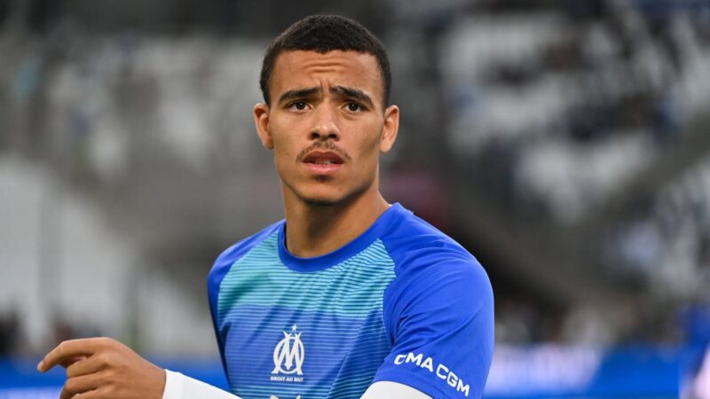 Mason Greenwood vers l&rsquo;AS Roma : une pétition de supporters menace le transfert