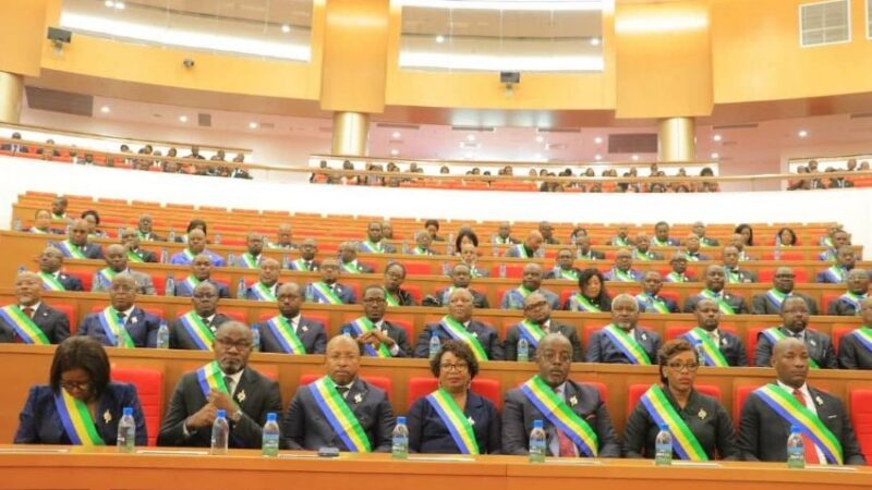 Gabon : le Parlement devient le pilier de la Vème République