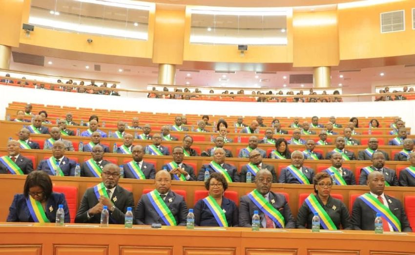 Gabon : le Parlement devient le pilier de la Vème République
