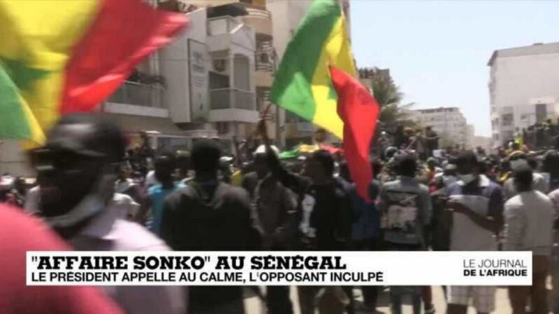Crise politique au Sénégal : macky sall enjoint au calme face aux tensions